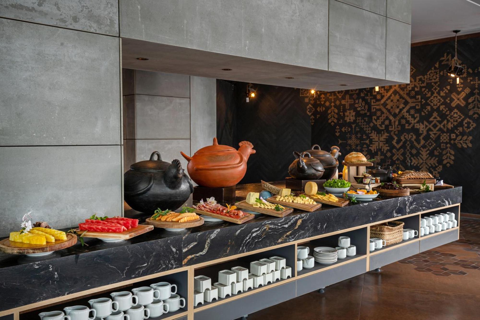 Go Quito Hotel Екстериор снимка