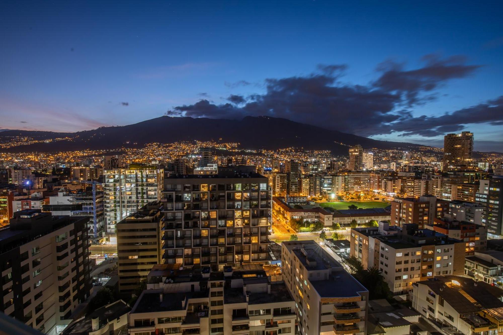 Go Quito Hotel Екстериор снимка